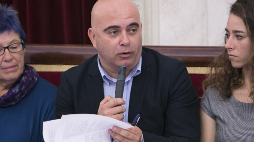 David Navarro en el Pleno del Ayuntamiento de Cádiz