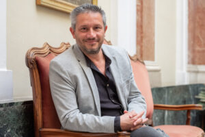 Carlos Paradas